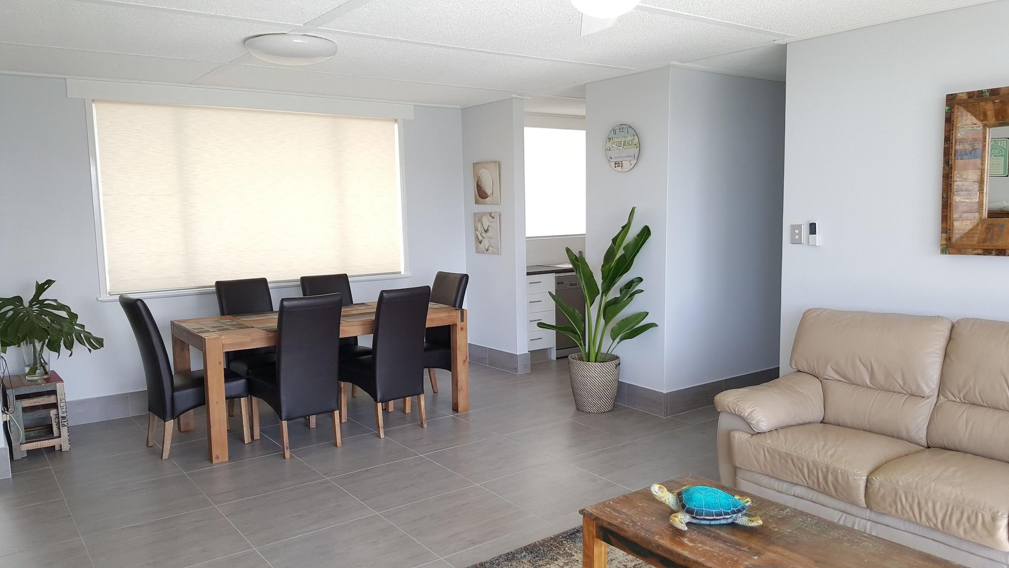 Wyuna Beachfront Holiday Apartments Gold Coast Kültér fotó