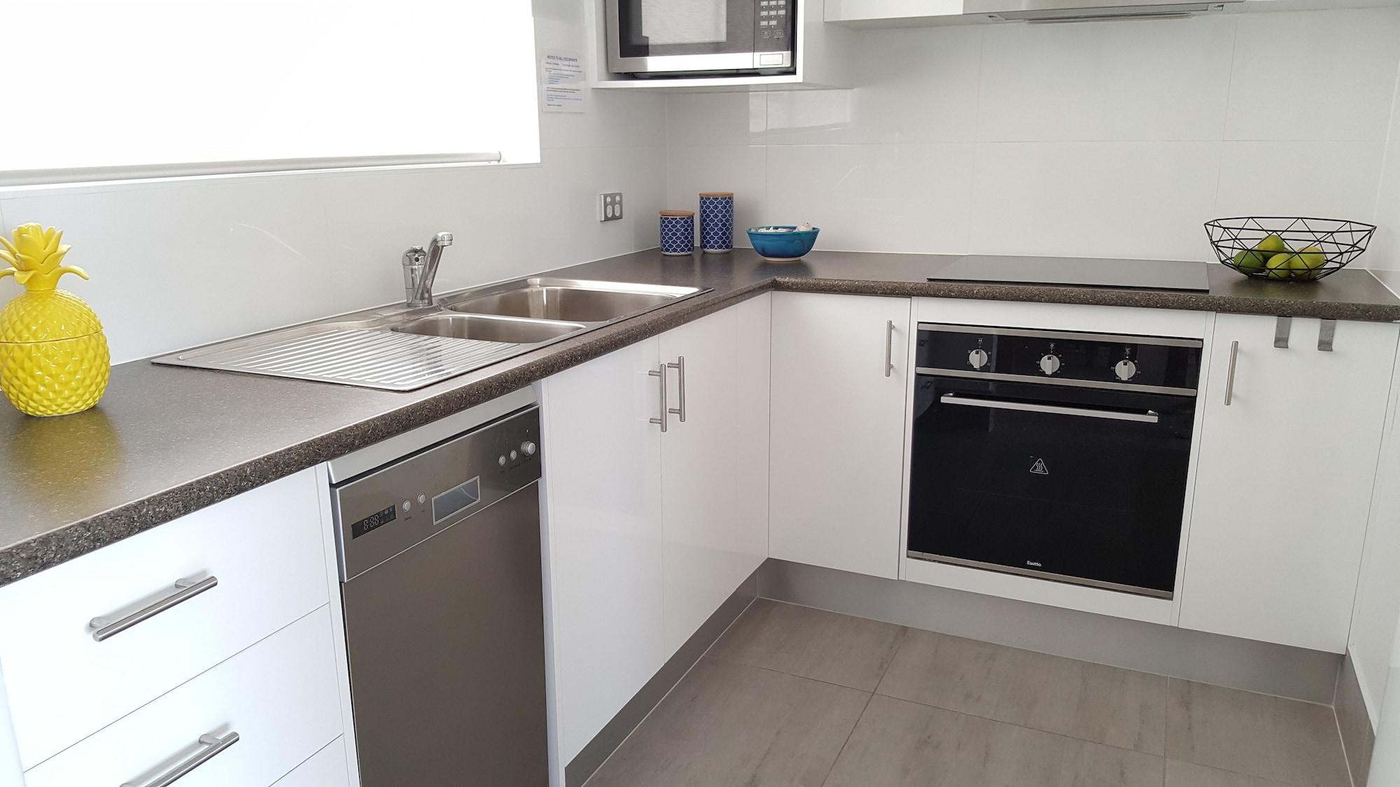 Wyuna Beachfront Holiday Apartments Gold Coast Kültér fotó