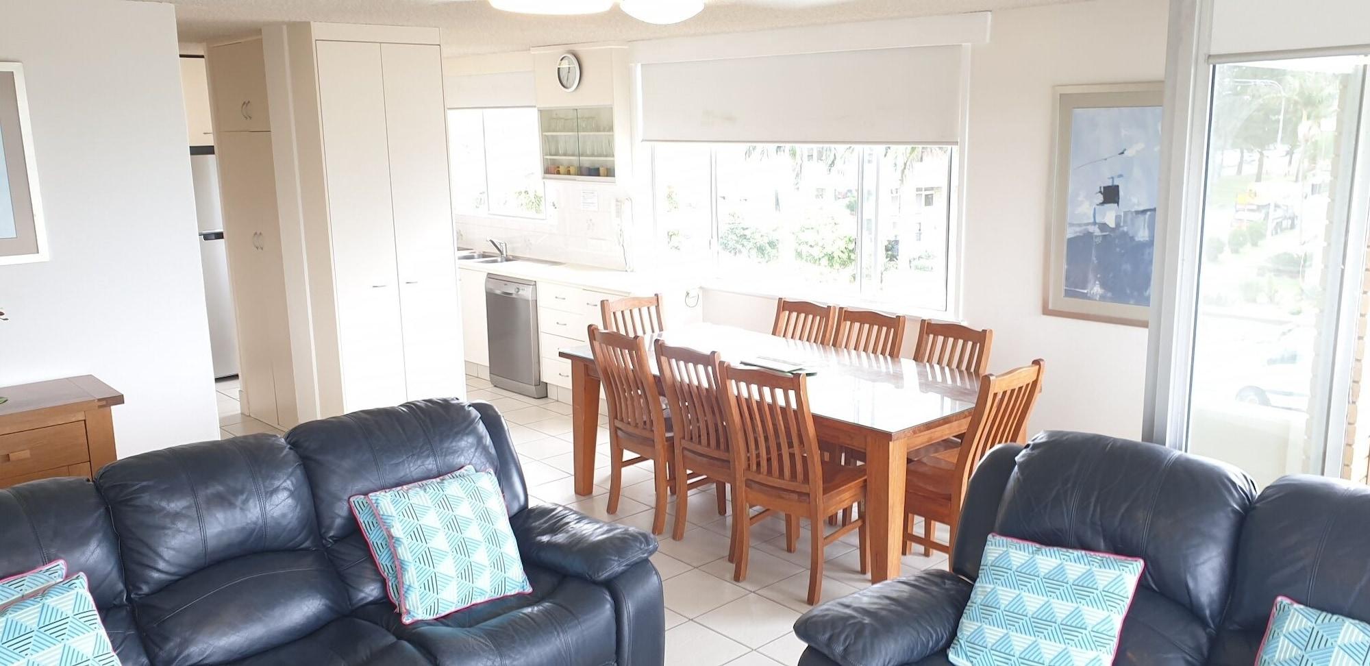 Wyuna Beachfront Holiday Apartments Gold Coast Kültér fotó