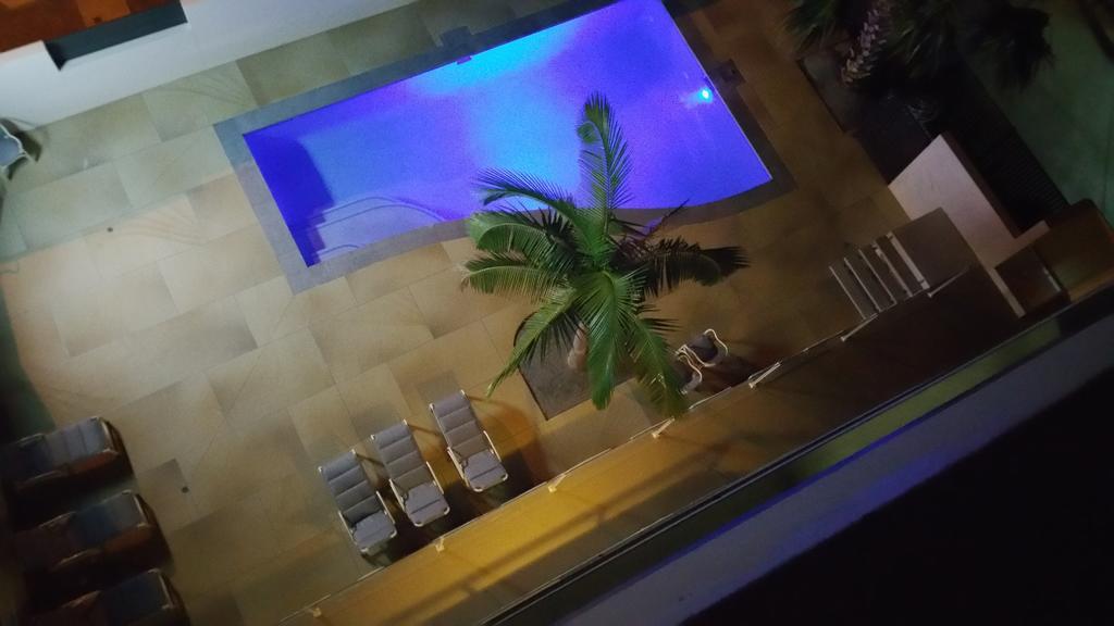 Wyuna Beachfront Holiday Apartments Gold Coast Kültér fotó
