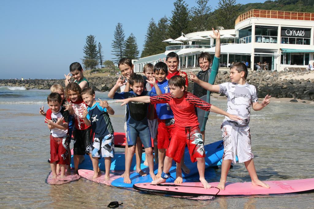 Wyuna Beachfront Holiday Apartments Gold Coast Kültér fotó