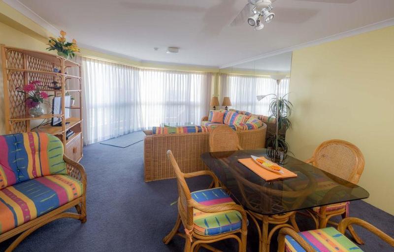 Wyuna Beachfront Holiday Apartments Gold Coast Kültér fotó